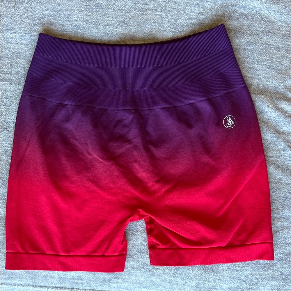 Ombré Women's Athletic Shorts Booty Scrunch